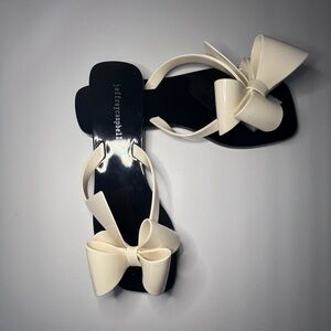 Jeffrey Campbell Sugary flip flop